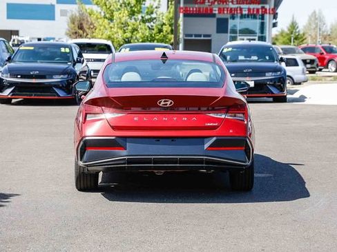 New 2026 Hyundai Elantra Limited FWD image 4