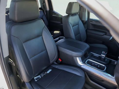 Used 2023 Chevrolet Silverado 1500 LTZ image 34