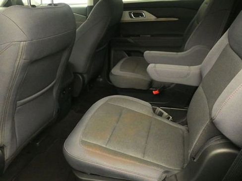 New 2026 Ford Explorer Active RWD image 10