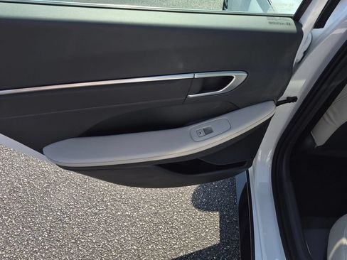 Used 2022 Hyundai Sonata Limited FWD image 24