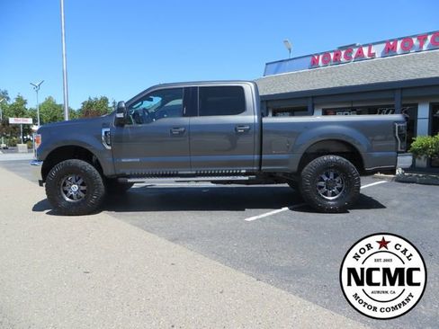 Used 2018 Ford F350 Lariat w/ Lariat Ultimate Package AWD/4WD image 2
