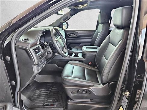 Certified 2022 Chevrolet Suburban Z71 w/ Z71 Off-Road Package AWD/4WD image 17