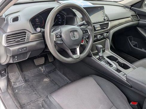 Used 2019 Honda Accord LX image 10
