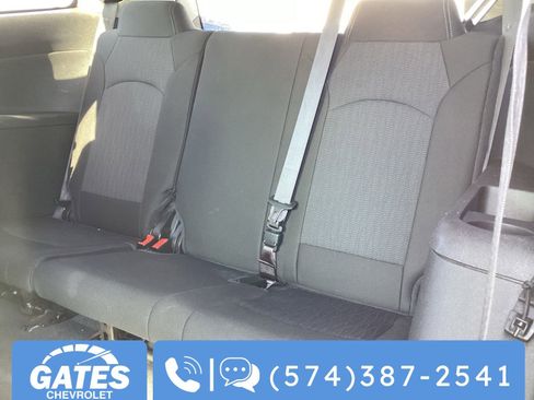Used 2015 Chevrolet Traverse LT image 17