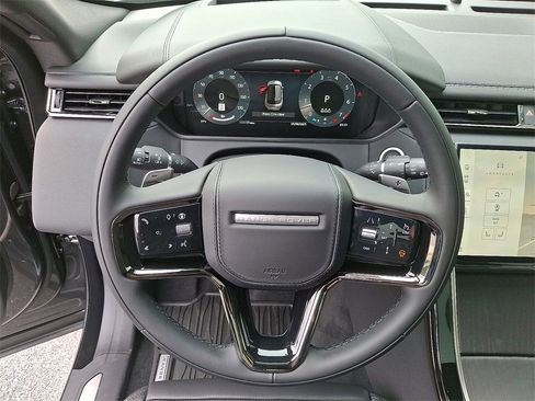 New 2026 Land Rover Range Rover Velar Dynamic SE image 11