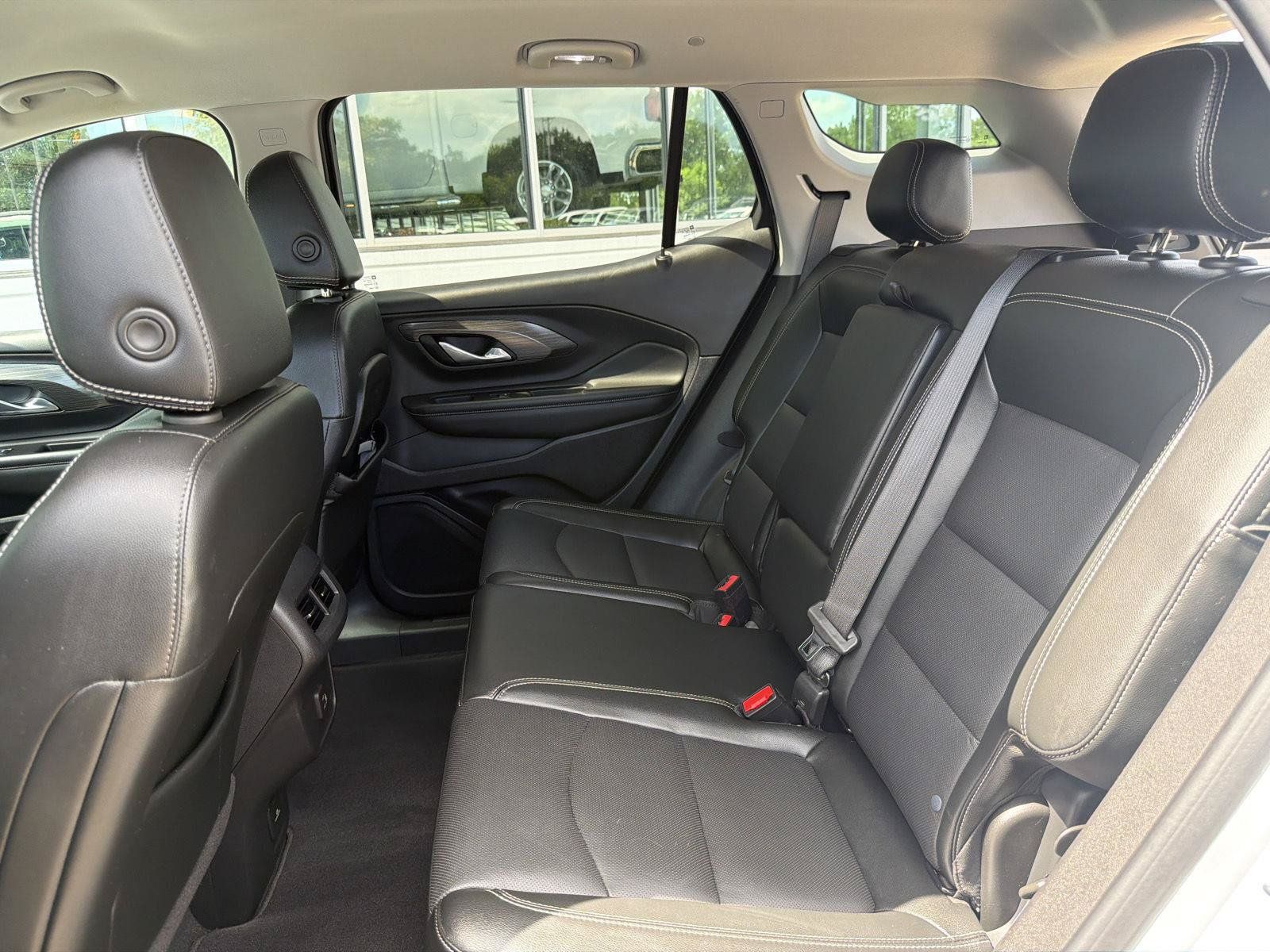 Used 2023 GMC Terrain SLT AWD/4WD image 37