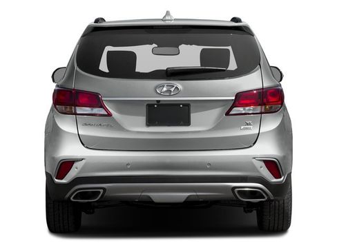 Used 2018 Hyundai Santa Fe SE w/ Winter Weather Package AWD/4WD image 8