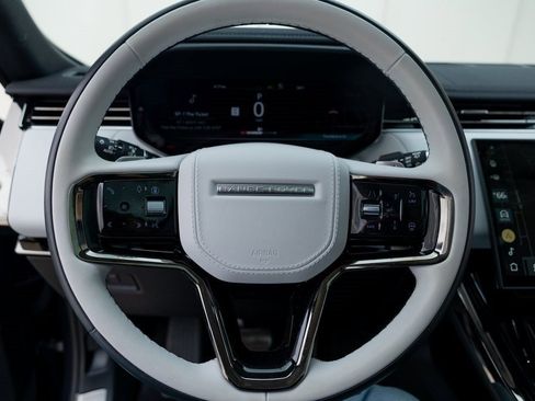 Used 2024 Land Rover Range Rover Sport Dynamic SE image 38