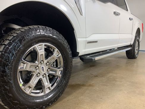 Used 2022 Ford F150 Lariat w/ Equipment Group 502A High AWD/4WD image 2