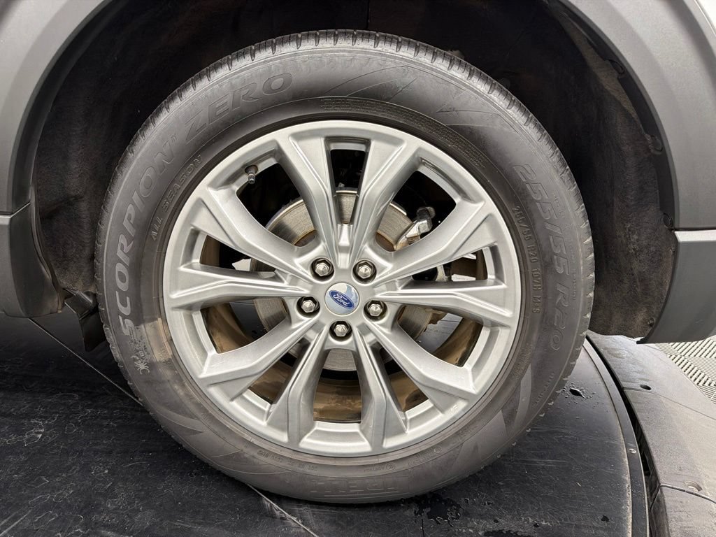Used 2023 Ford Explorer Limited RWD image 16