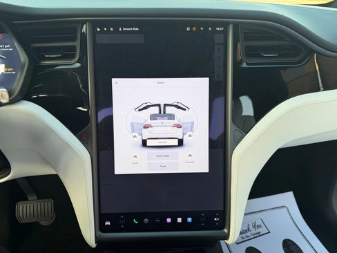 Used 2018 Tesla Model X 100D image 18