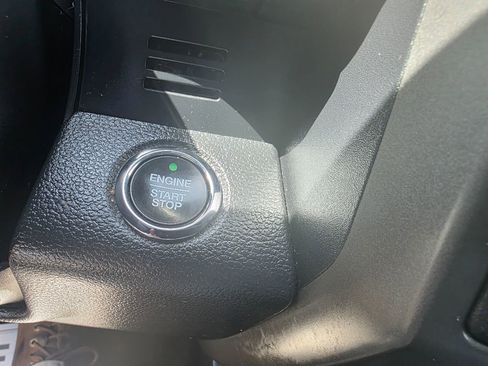 Used 2019 Ford Expedition XLT w/ Equipment Group 202A image 11