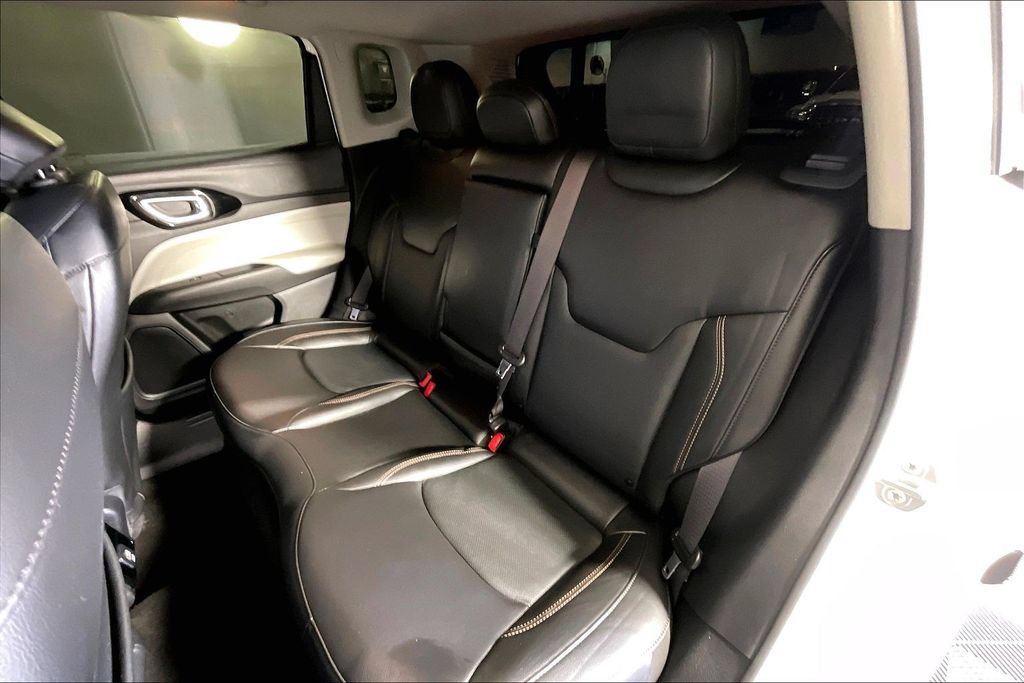 Used 2022 Jeep Compass Limited AWD/4WD image 31