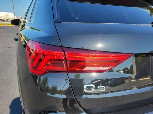 Used 2022 Audi Q3 2.0T Premium Plus AWD/4WD image 12