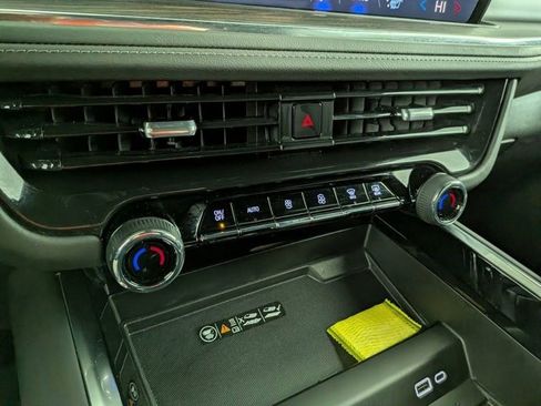 Certified 2025 Chevrolet Tahoe Z71 image 29