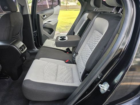 Used 2021 Chevrolet Equinox LS image 20