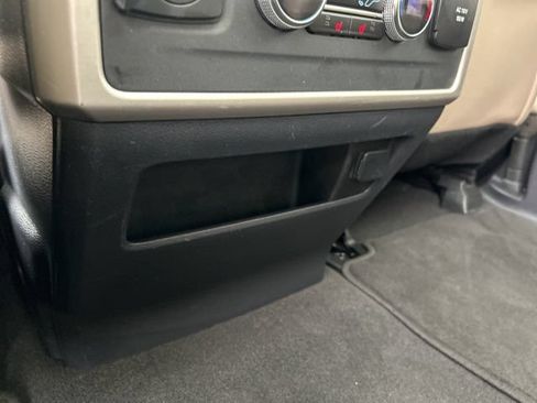 Used 2024 Ford Expedition Limited RWD image 46
