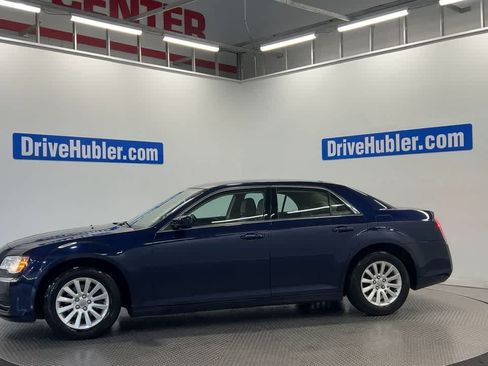 Used 2013 Chrysler 300 RWD image 7