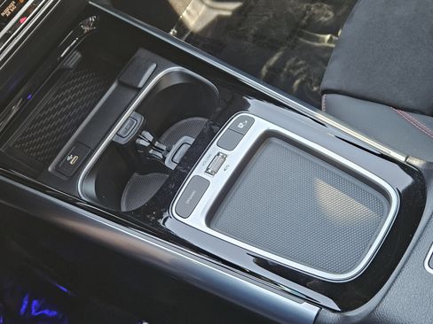 Certified 2025 Mercedes-Benz GLA 250 image 21