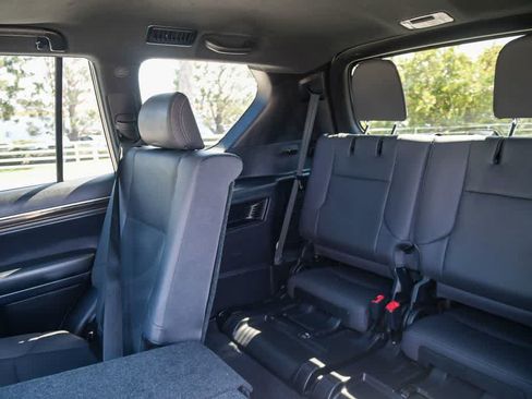 Used 2023 Lexus GX 460 Premium w/ Premium Package AWD/4WD image 19