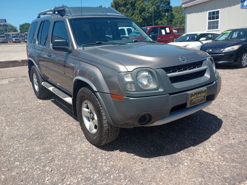 Used 2004 Nissan Xterra XE RWD image 1
