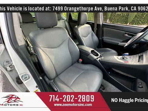 Used 2015 Toyota Prius Four FWD image 21