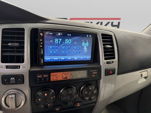 Used 2007 Toyota 4Runner SR5 AWD/4WD image 14