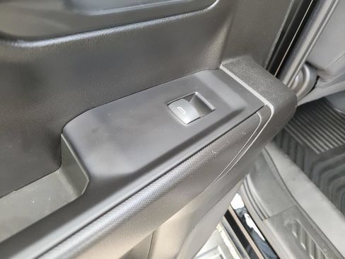 Used 2022 Chevrolet Silverado 1500 Custom AWD/4WD image 16