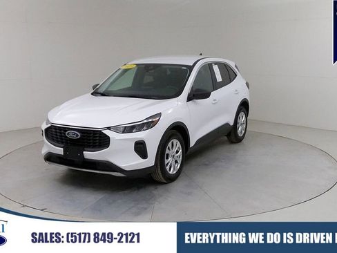 Certified 2023 Ford Escape Active image 1