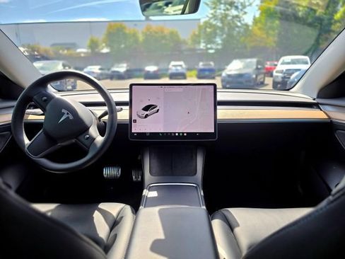 Used 2021 Tesla Model 3 Standard Range Plus RWD image 11