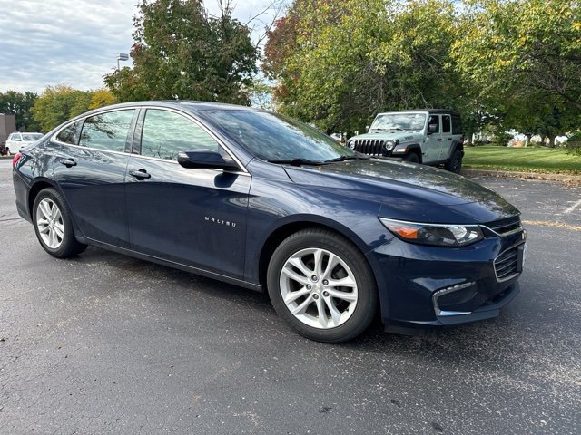Used 2017 Chevrolet Malibu LT FWD image 6
