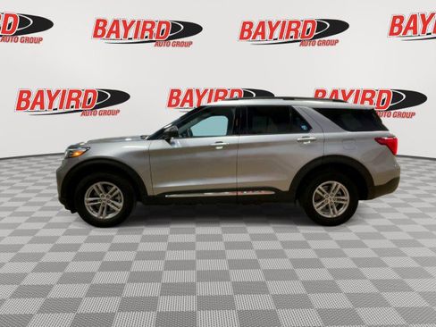 Used 2023 Ford Explorer XLT w/ Equipment Group 202A AWD/4WD image 5