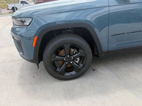 New 2026 Jeep Grand Cherokee Limited AWD/4WD image 9