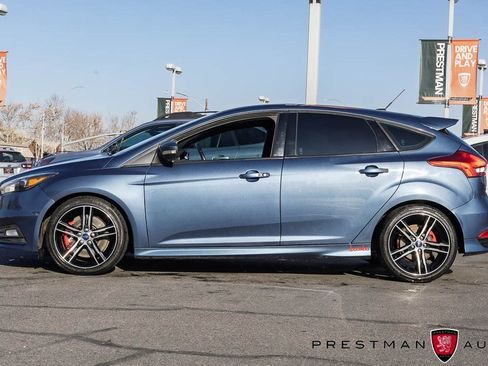 Used 2018 Ford Focus ST w/ Equipment Group 402A image 15