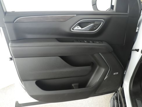 Used 2024 Chevrolet Tahoe LT image 8