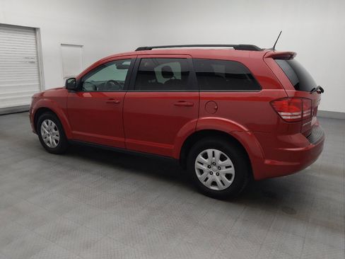 Used 2020 Dodge Journey SE w/ SE Popular Equipment Group FWD image 3