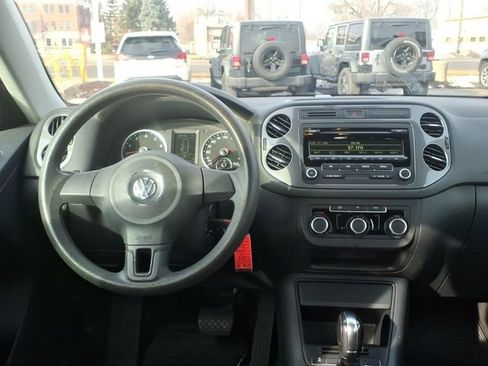 Used 2012 Volkswagen Tiguan S FWD image 11