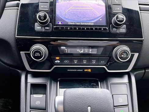 Used 2020 Honda CR-V LX image 17