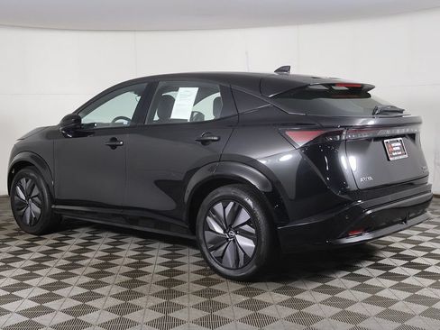 Used 2023 Nissan Ariya AWD image 10