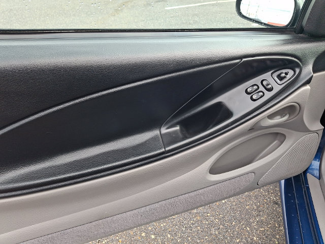 Used 1996 Ford Mustang GT RWD image 12