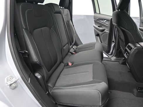 New 2025 Jeep Grand Cherokee Laredo w/ Luxury Tech Group I image 27