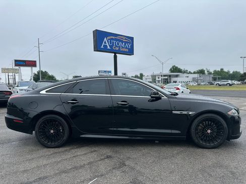 Used 2016 Jaguar XJ R-Sport RWD image 5