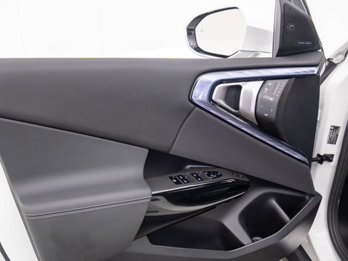 New 2026 BMW X3 xDrive30 image 12