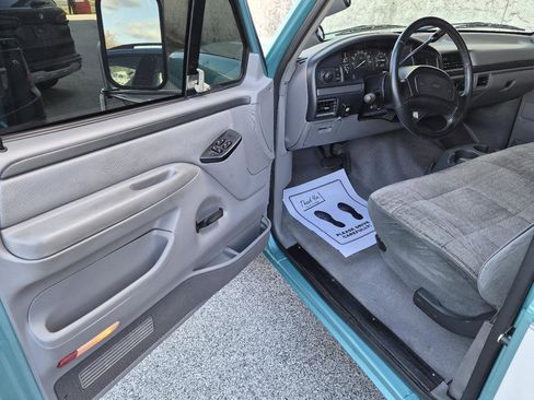 Used 1997 Ford F250 2WD Regular Cab Heavy Duty image 23