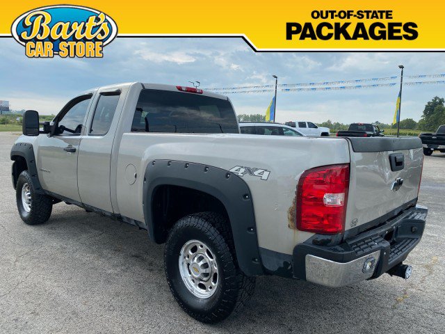 Used 2009 Chevrolet Silverado 2500 LT w/ Snow Plow Prep Package AWD/4WD image 4