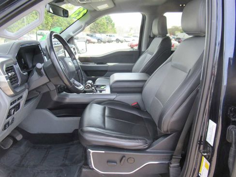 Used 2023 Ford F150 Lariat w/ Trailer Tow Package image 23