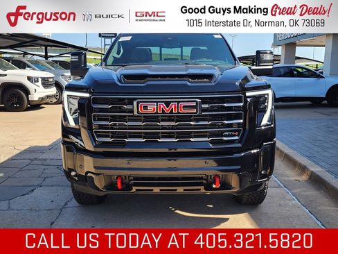 New 2026 GMC Sierra 2500 AT4 w/ AT4 Premium Plus Package AWD/4WD image 8