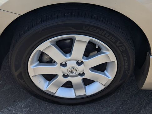 Used 2009 Nissan Sentra 2.0 S FE+ w/ Convenience Plus Pkg FWD image 7
