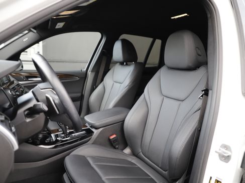 Used 2019 BMW X3 xDrive30i w/ Driving Assistance Package image 21