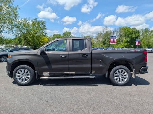 Used 2021 Chevrolet Silverado 1500 Custom AWD/4WD image 4